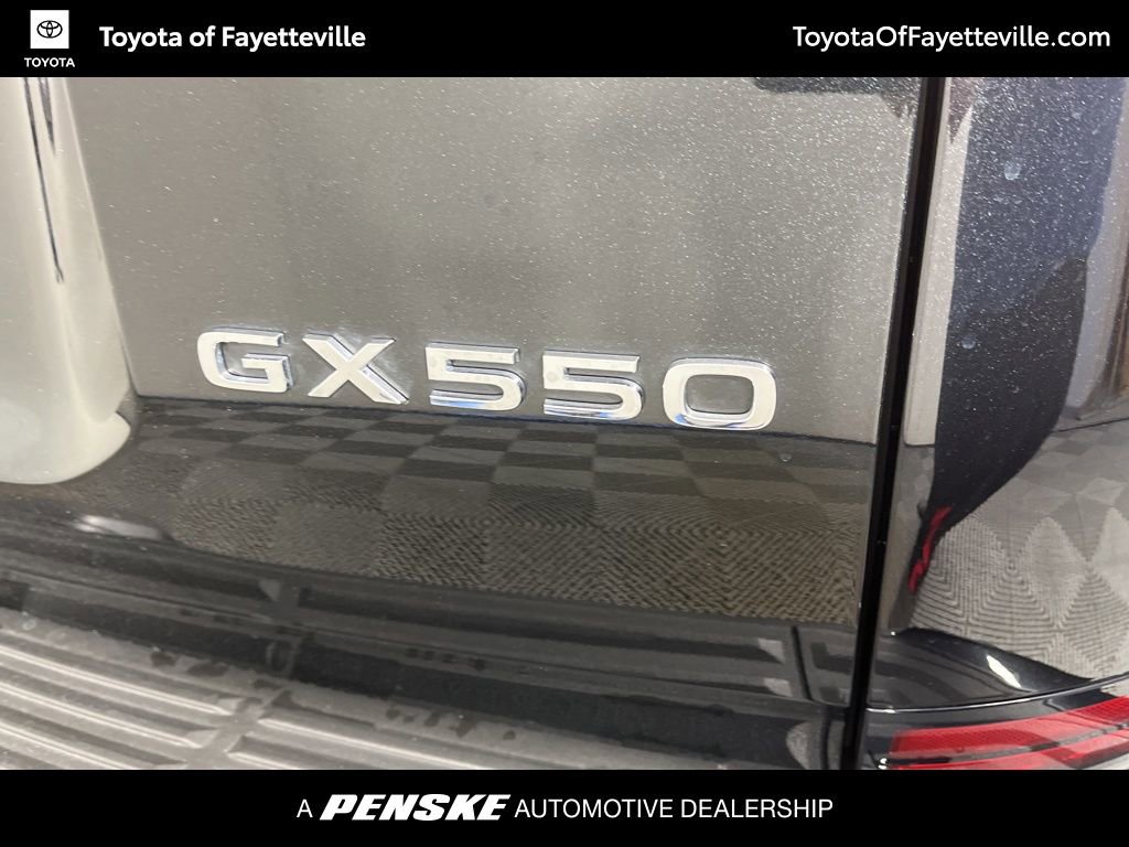 Used 2025 Lexus GX 550 w/ Accessory Package (2T) image 4