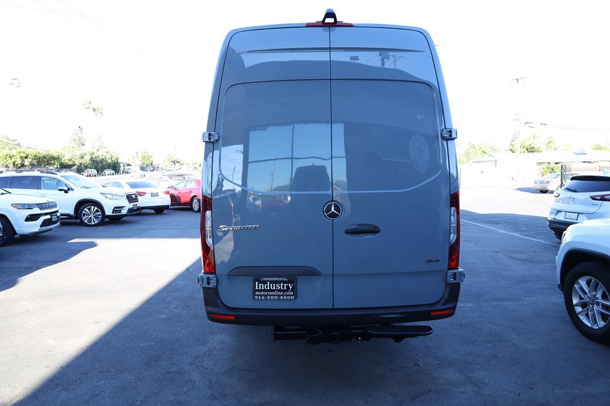 Used 2023 Mercedes-Benz Sprinter 2500 image 5