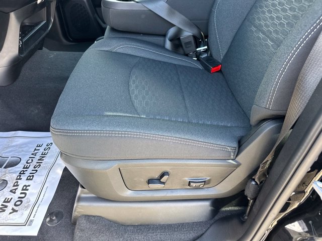 New 2026 RAM 2500 Big Horn AWD/4WD image 8