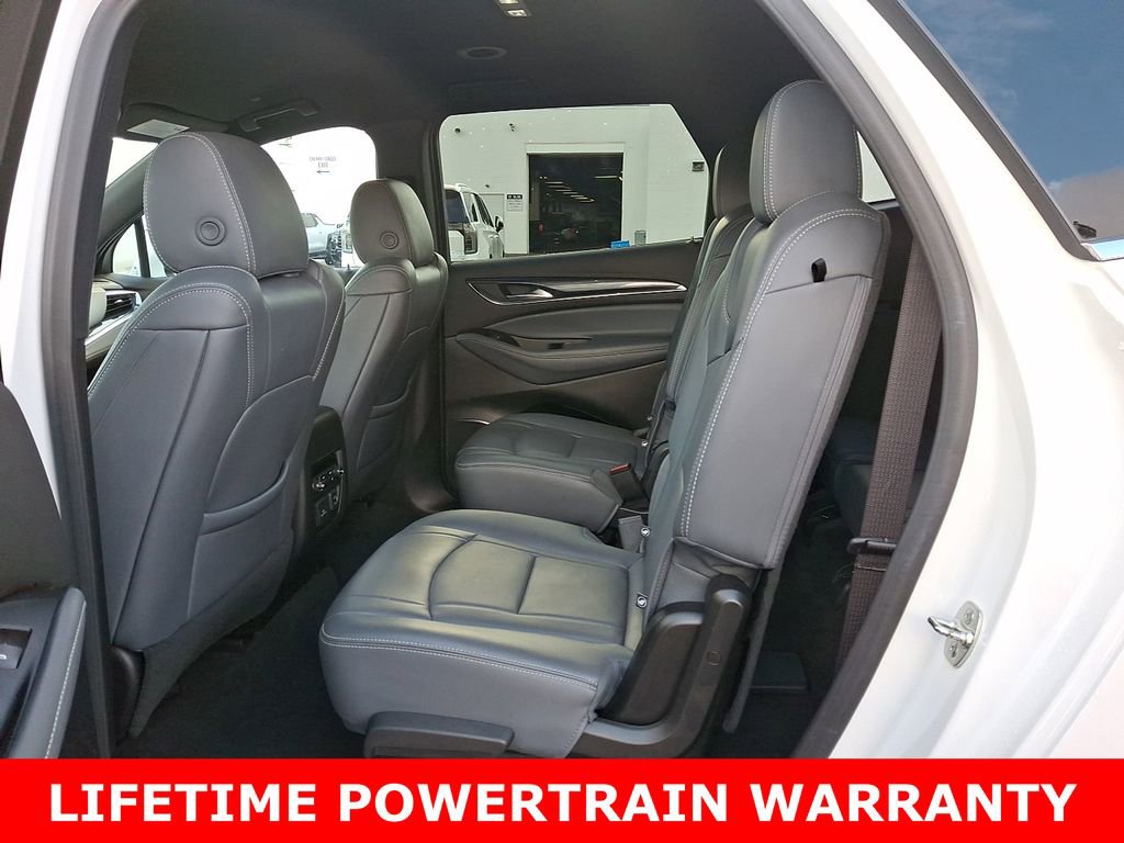 Used 2024 Buick Enclave Premium image 11