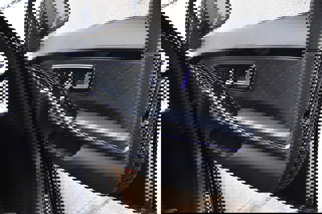 Used 2021 Mercedes-Benz S 580 4MATIC w/ AMG Line image 23