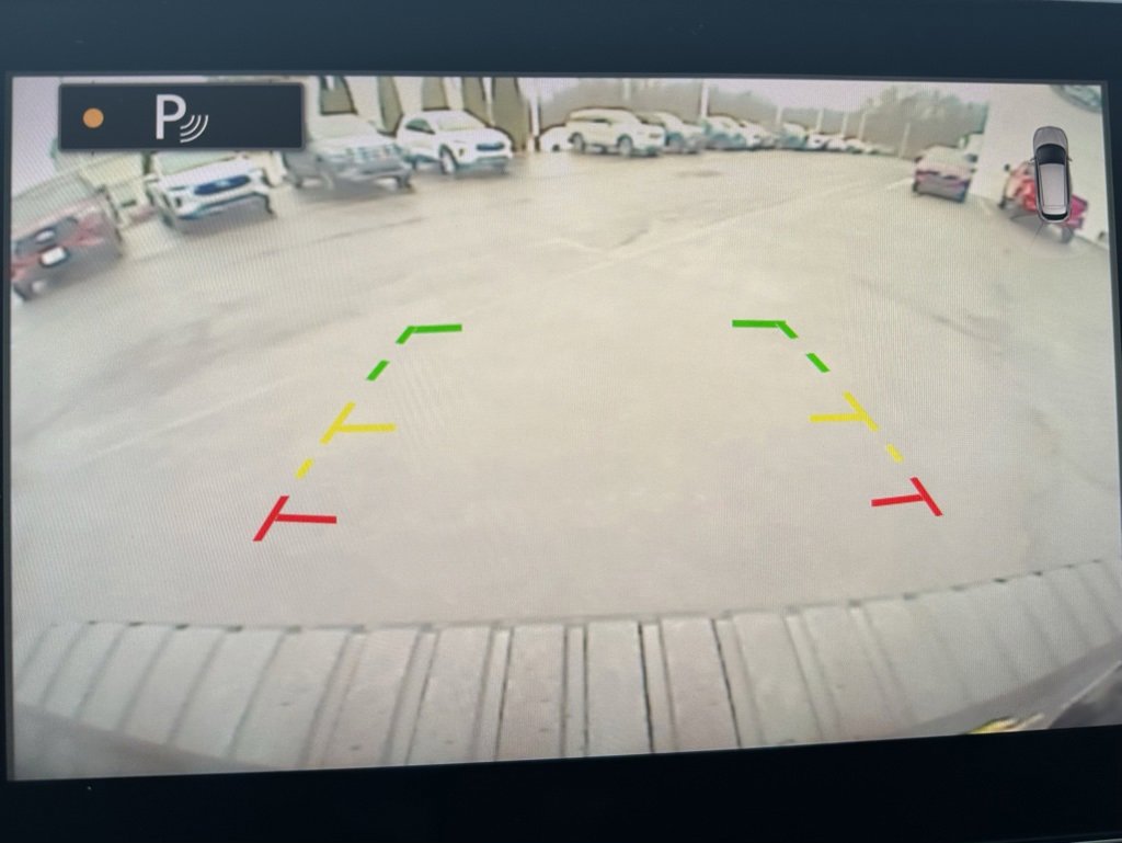 Used 2024 Nissan Armada SV image 29