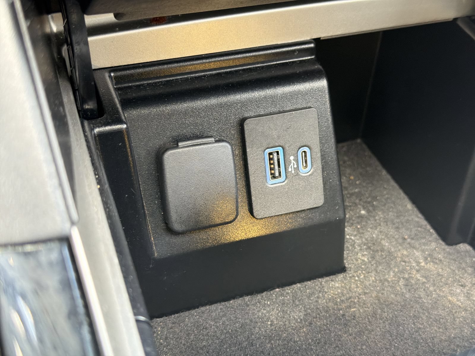 Used 2024 Ford Explorer ST w/ Equipment Group 401A AWD/4WD image 41