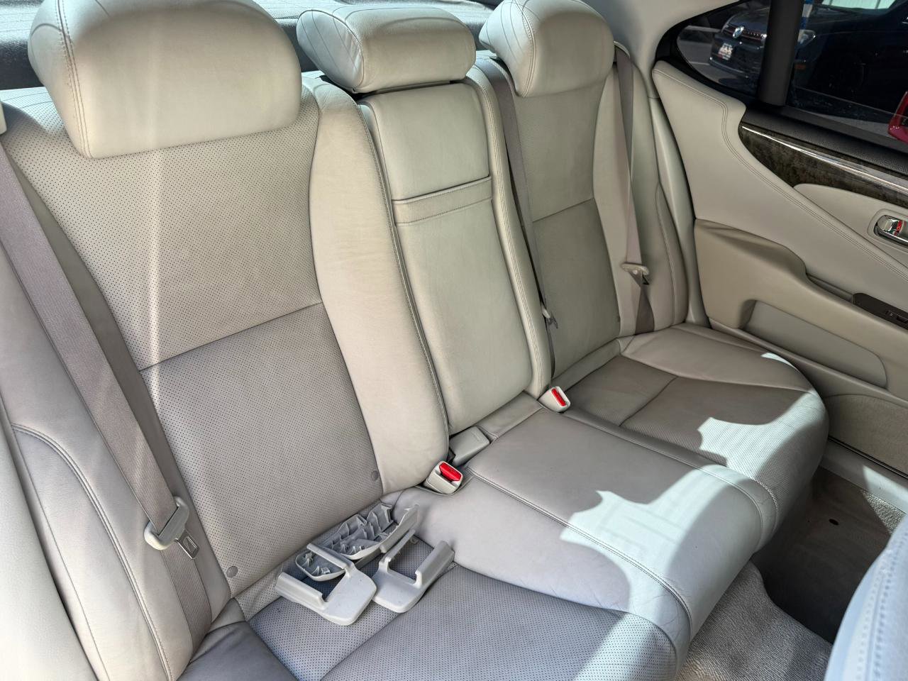 Used 2008 Lexus LS 460 image 42