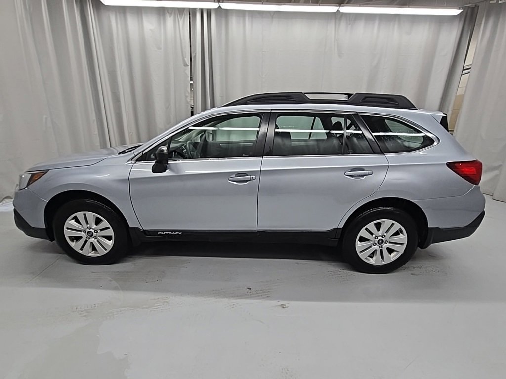 Used 2018 Subaru Outback 2.5i image 3