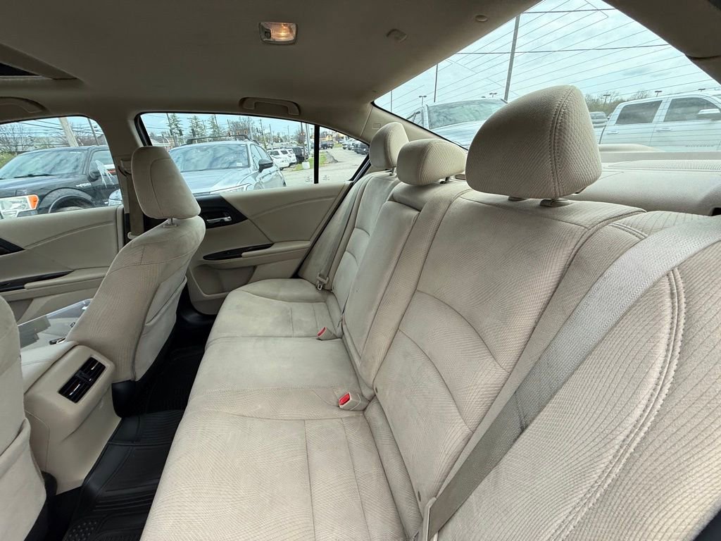 Used 2017 Honda Accord EX image 25