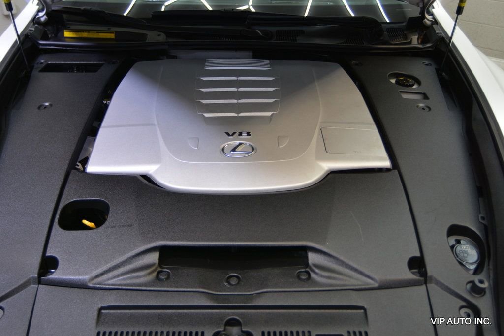 Used 2015 Lexus LS 460 w/ Comfort Package image 33
