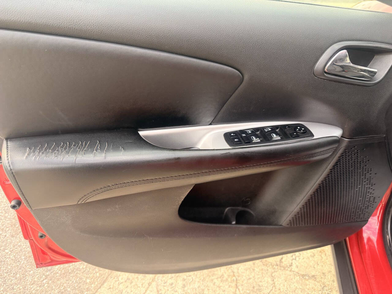 Used 2018 Dodge Journey SE FWD image 14