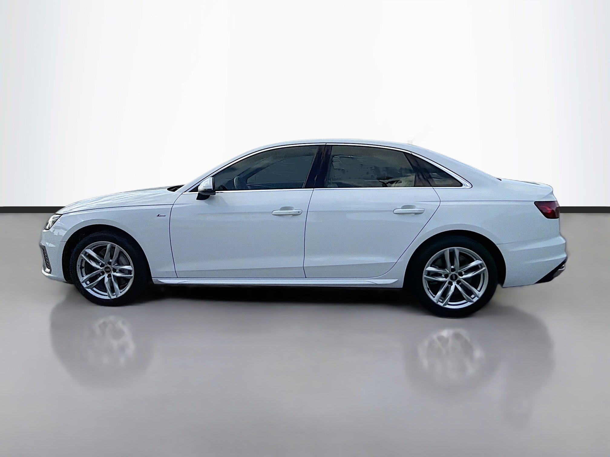 Used 2021 Audi A4 2.0T Premium w/ Convenience Package image 6