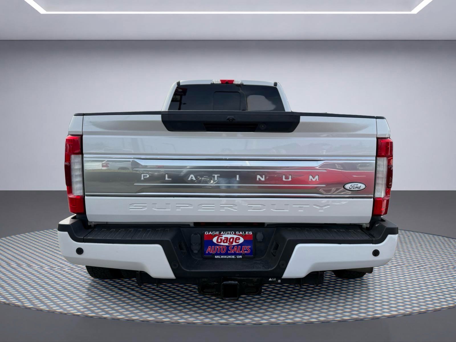 Used 2019 Ford F350 Platinum w/ Platinum Ultimate Package AWD/4WD image 6