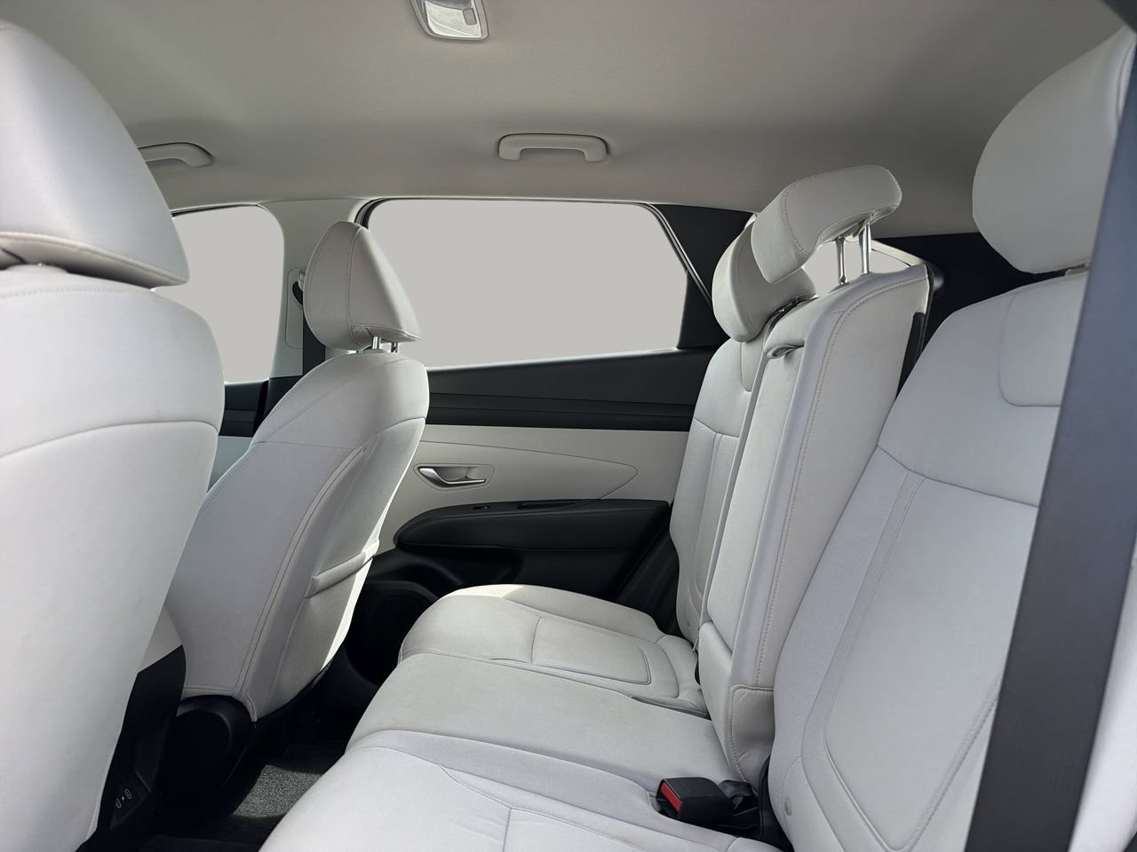 Used 2025 Hyundai Tucson SE FWD image 15