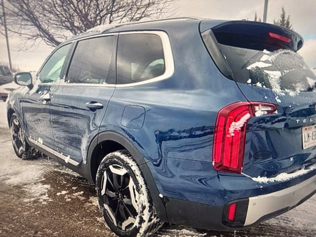 Used 2023 Kia Telluride S image 10