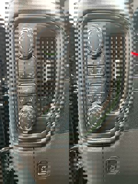 Used 2024 Chevrolet Silverado 1500 Custom image 28