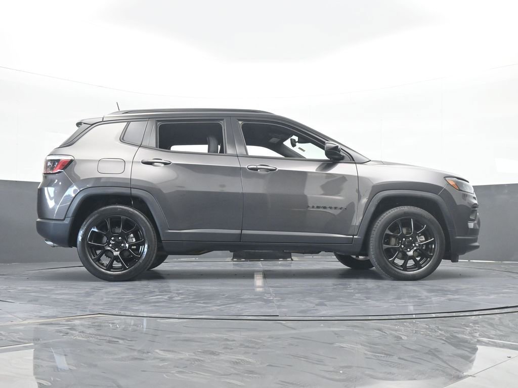 Used 2022 Jeep Compass Altitude image 57
