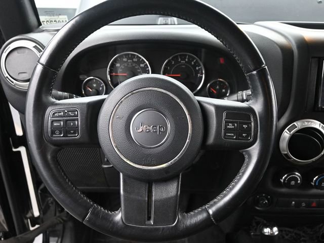 Used 2017 Jeep Wrangler Sahara w/ Connectivity Group image 25