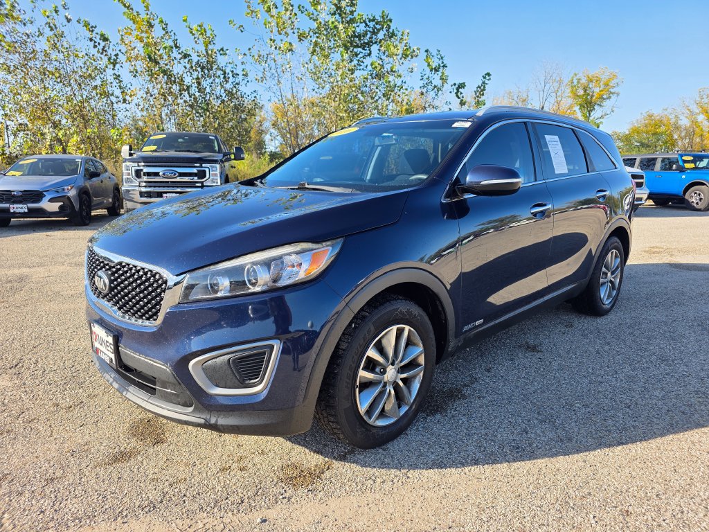 Used 2016 Kia Sorento LX AWD/4WD image 3