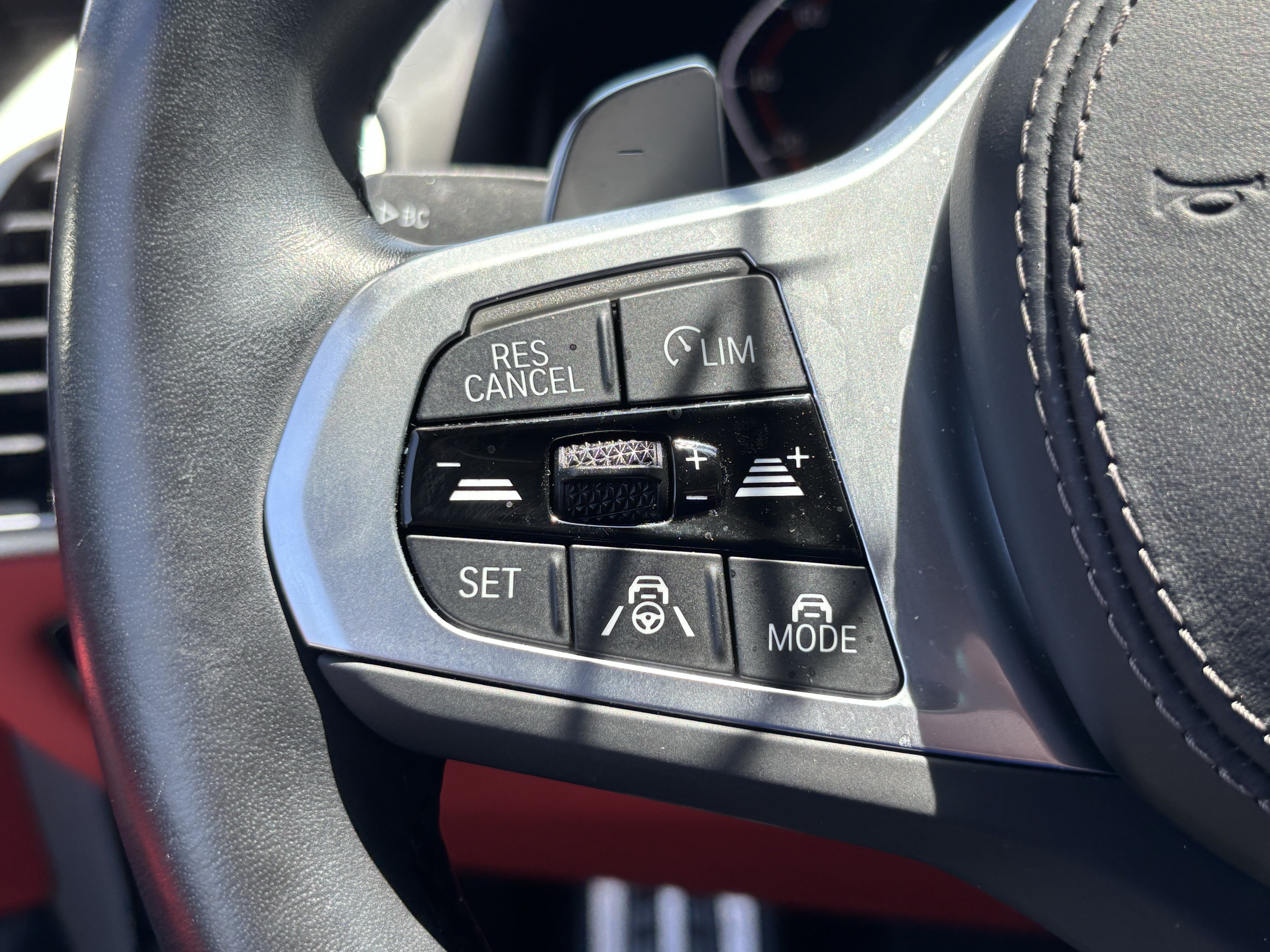 Used 2023 BMW 840i Convertible RWD image 19