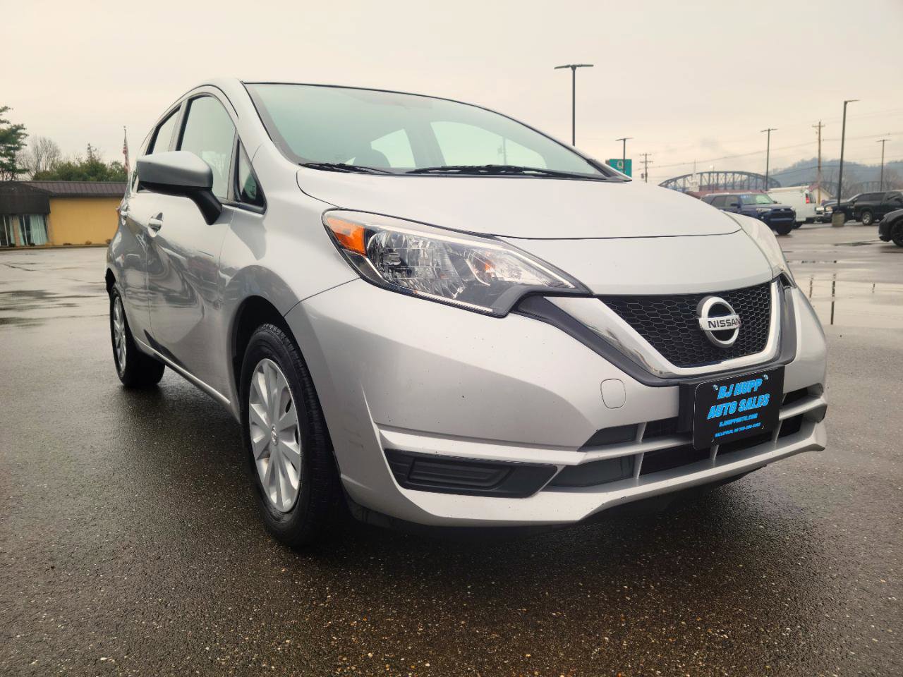 Used 2019 Nissan Versa Note SV image 3