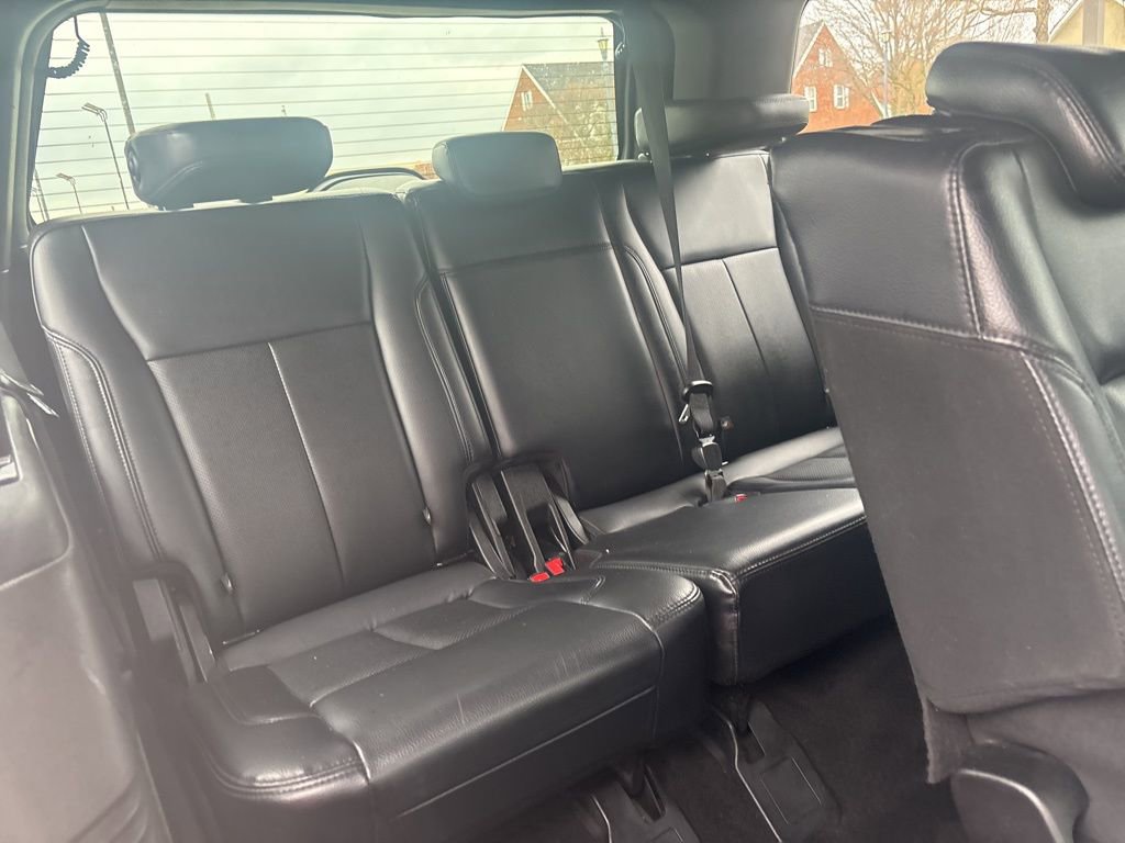 Used 2019 Ford Expedition XLT w/ Equipment Group 201A AWD/4WD image 21