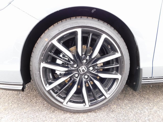 New 2025 Honda Accord Touring image 10