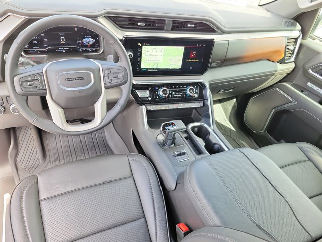 Used 2025 GMC Sierra 1500 Denali w/ Denali Reserve Package AWD/4WD image 17