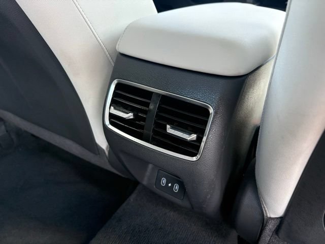 Used 2025 Hyundai Sonata SEL FWD image 31