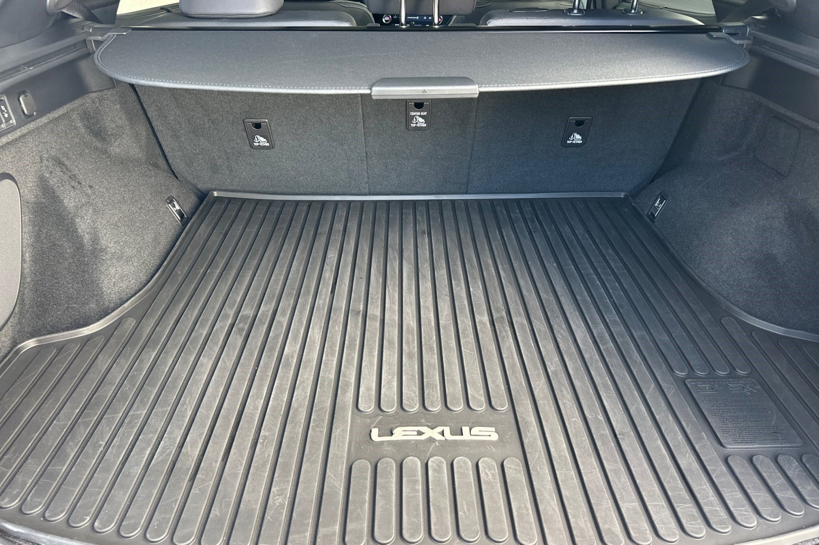 Certified 2025 Lexus RX 450h AWD w/ Luxury Package image 19