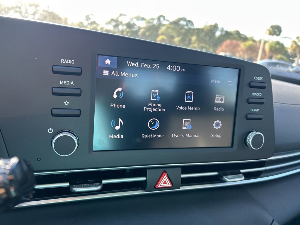 Used 2025 Hyundai Elantra SE image 31