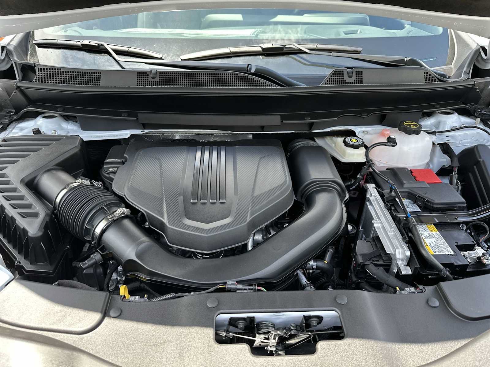 New 2026 Chevrolet Traverse RS w/ LPO, Floor Liner Package FWD image 13