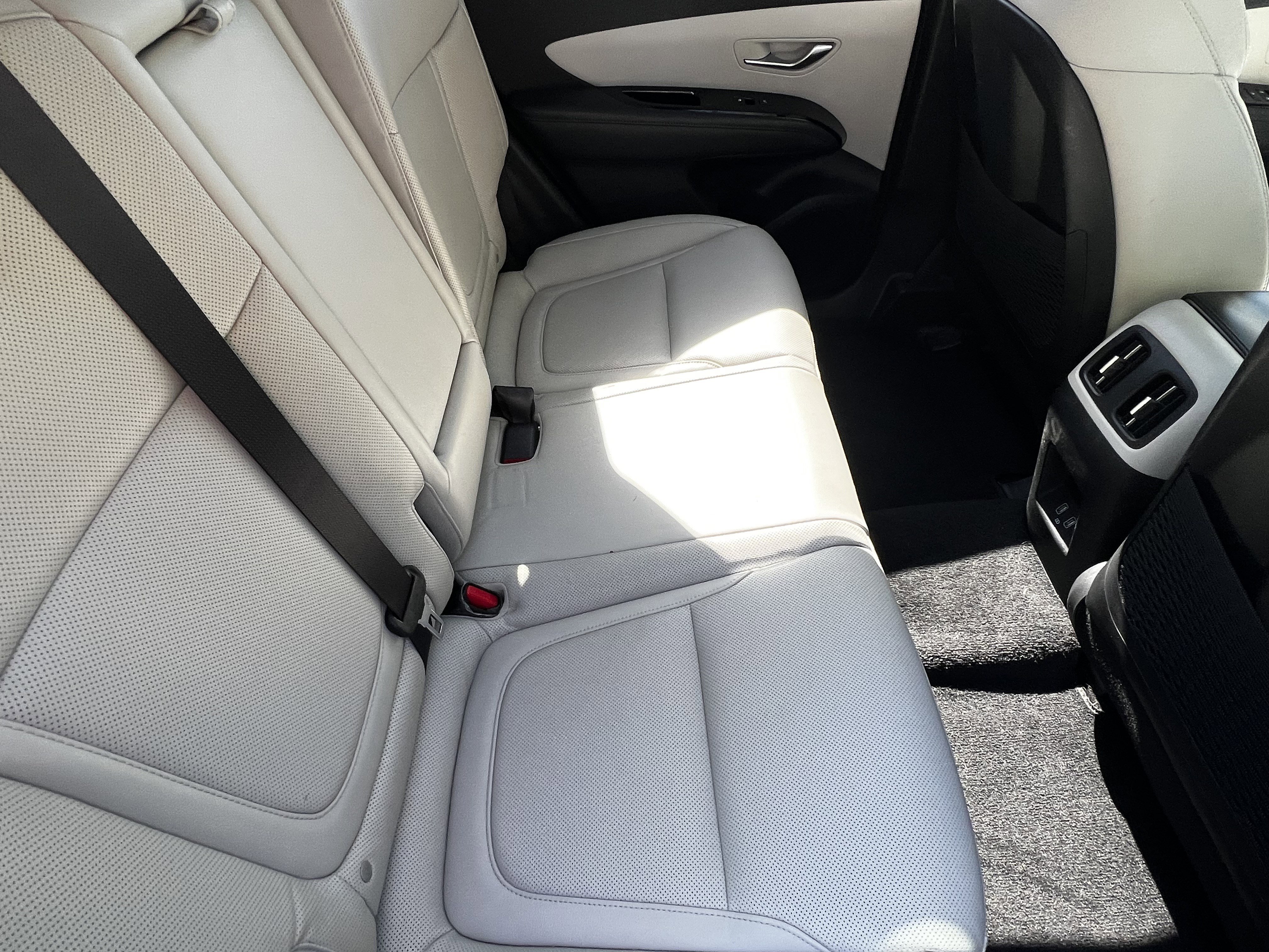 Used 2022 Hyundai Tucson Limited w/ Cargo Package image 39