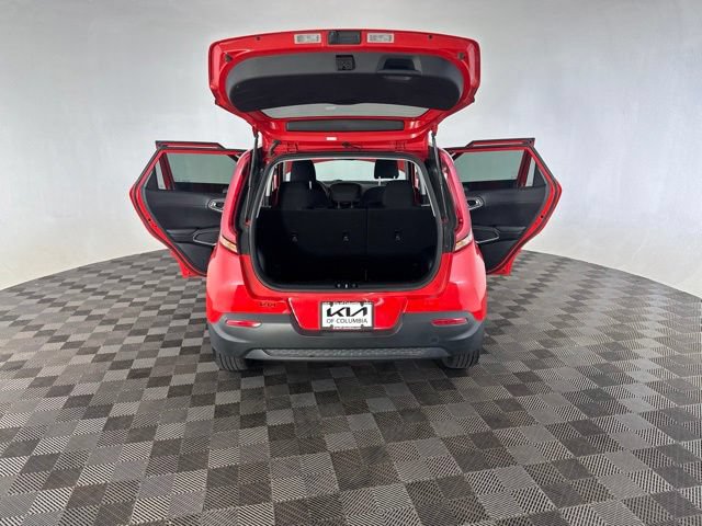 Certified 2022 Kia Soul LX w/ Technology Package FWD image 17