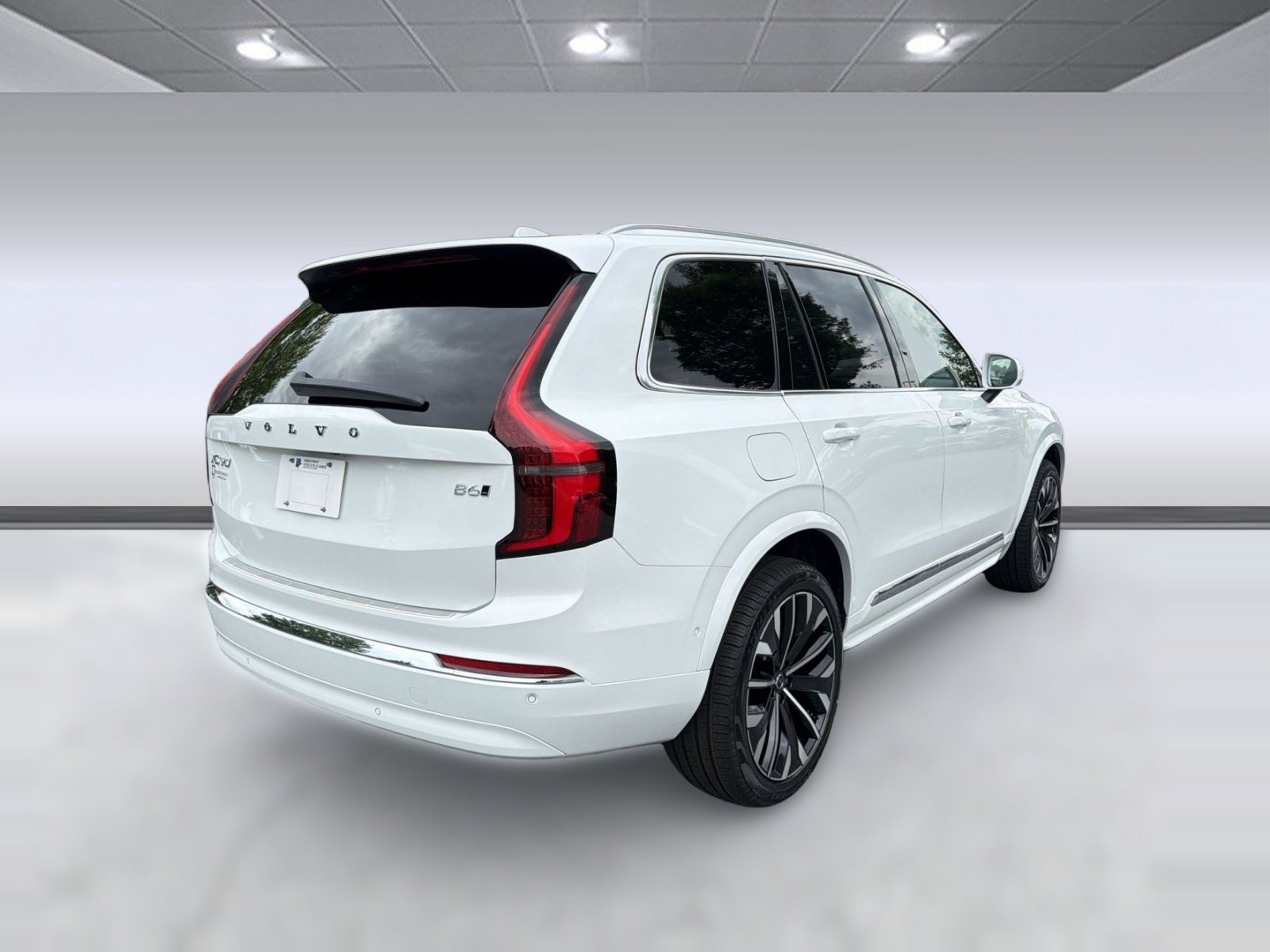 New 2026 Volvo XC90 B6 Plus w/ Protection Package AWD/4WD image 9