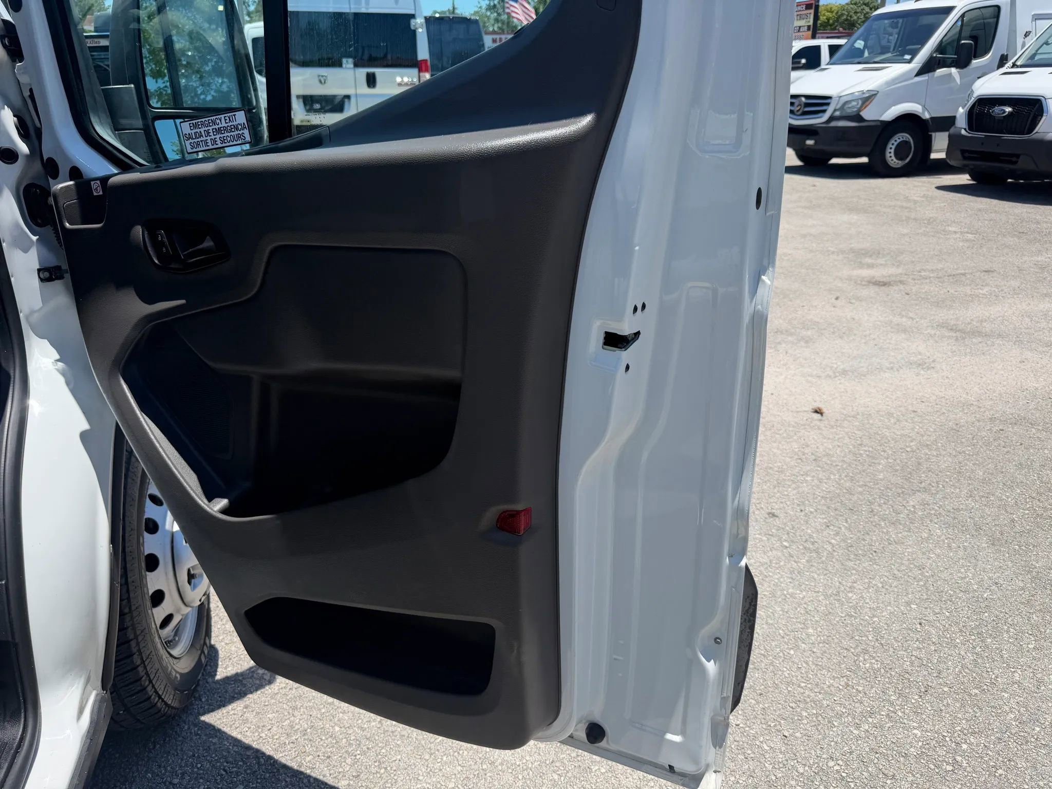 Used 2020 Ford Transit 350 XL RWD image 17