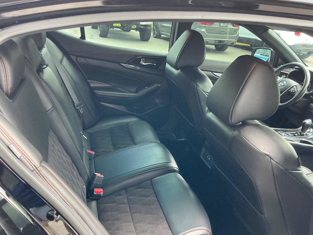 Used 2020 Nissan Maxima SR w/ Sport Mat Group FWD image 8