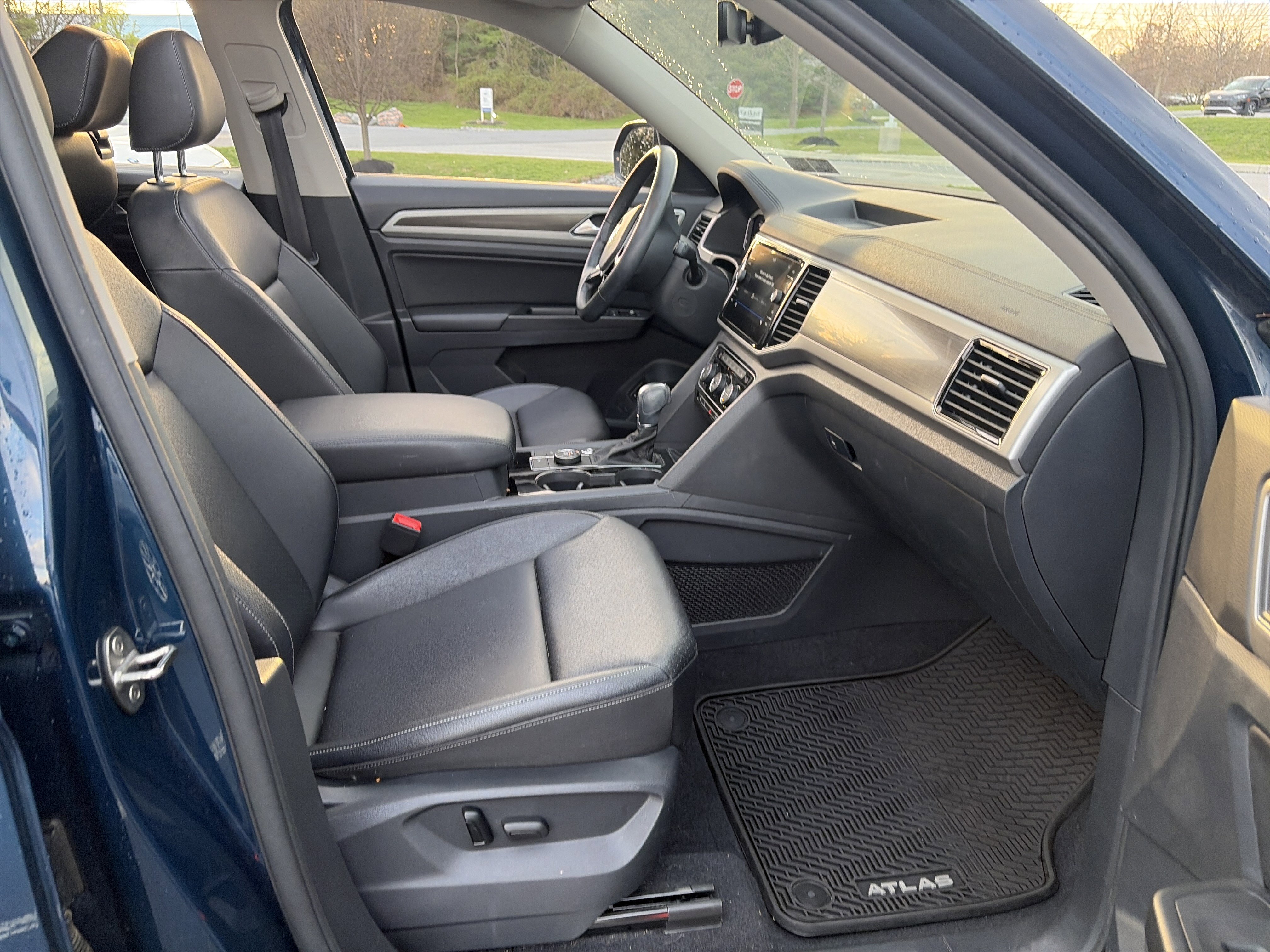 Used 2019 Volkswagen Atlas SEL image 34