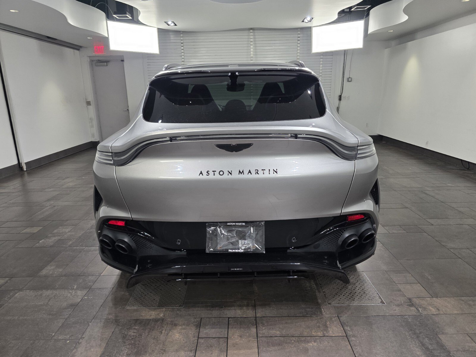 Used 2023 Aston Martin DBX 707 AWD/4WD image 22
