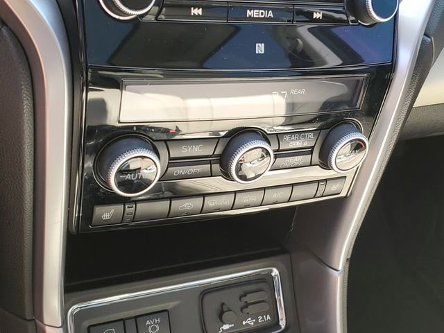 Used 2021 Subaru Ascent Limited w/ Technology Package AWD/4WD image 32