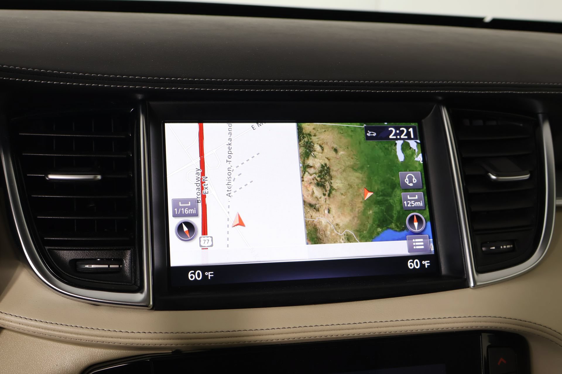 Used 2022 INFINITI QX50 Sensory AWD/4WD image 6