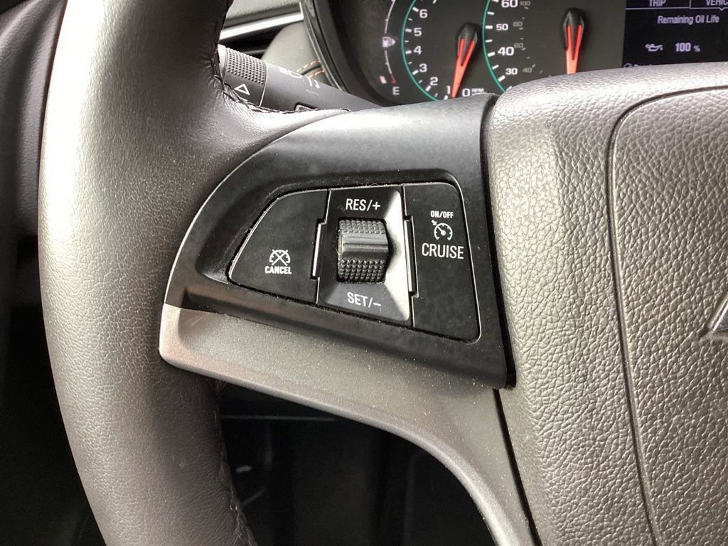 Used 2021 Chevrolet Trax LT w/ Premium Seat Package image 44