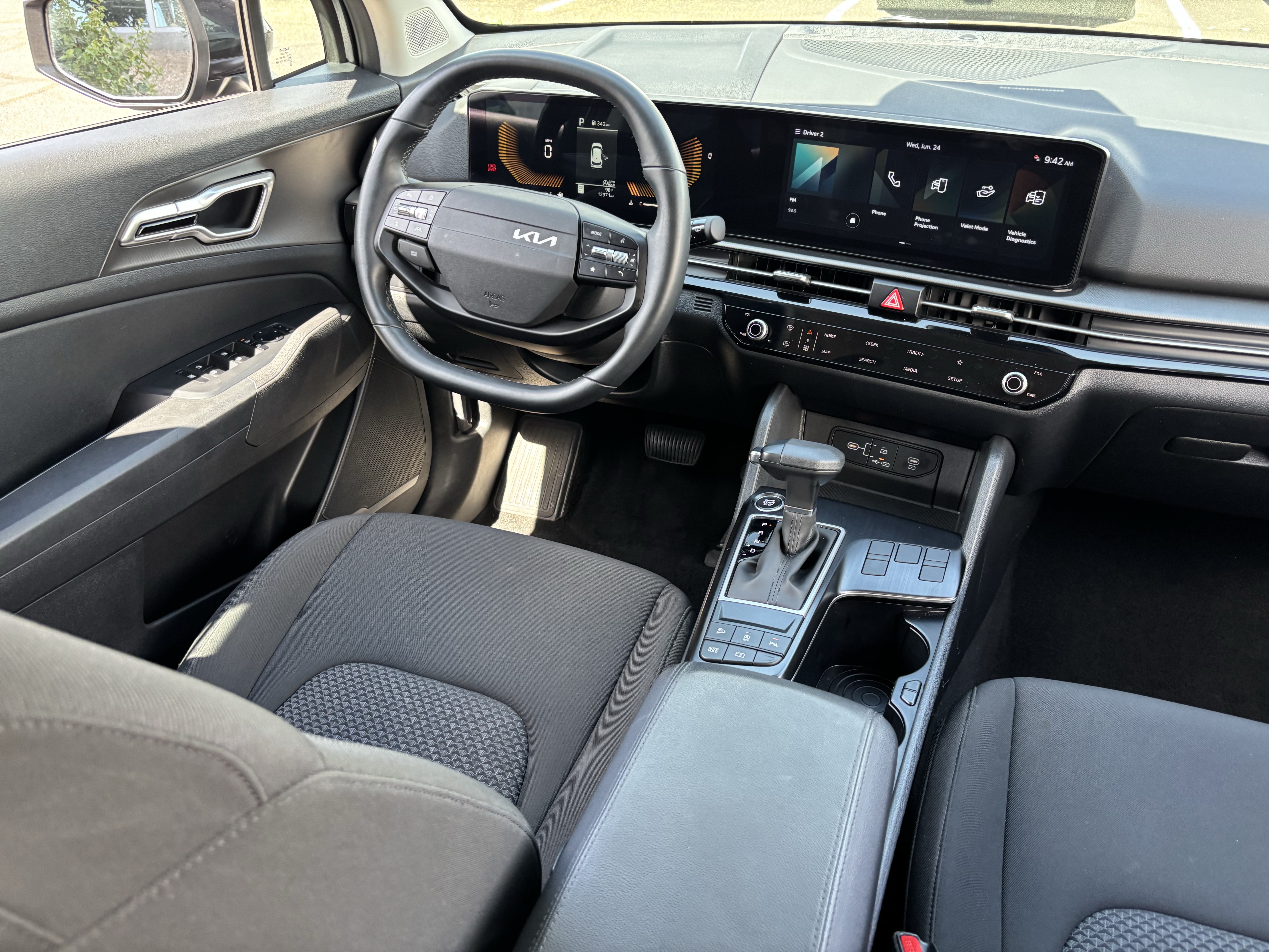 Certified 2026 Kia Sportage LX FWD image 12
