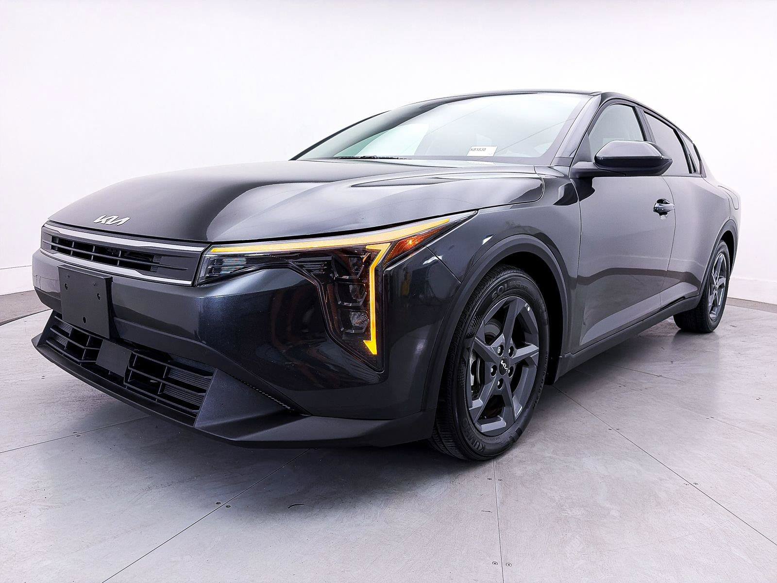 Used 2025 Kia K4 FWD image 12