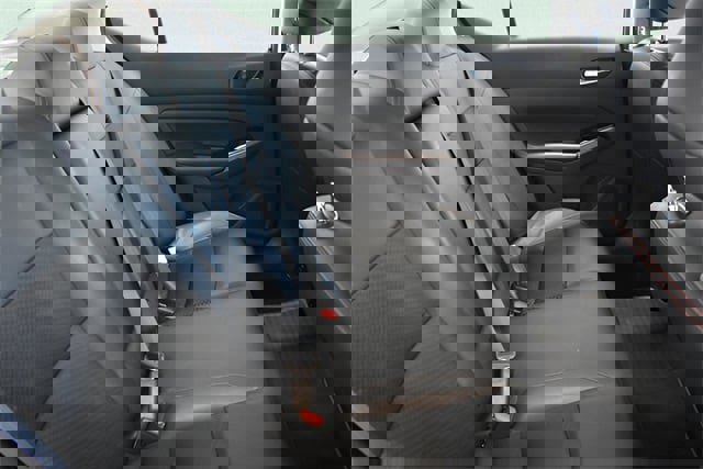 Used 2025 Nissan Altima 2.5 SR image 19