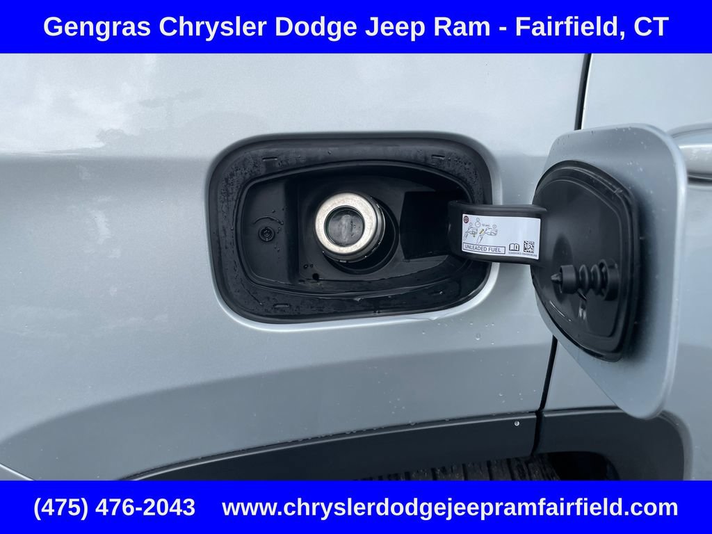 Certified 2025 Jeep Compass Trailhawk w/ Sun & Sound Group AWD/4WD image 30