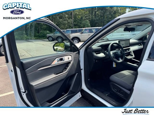 New 2026 Ford Explorer Active RWD image 12