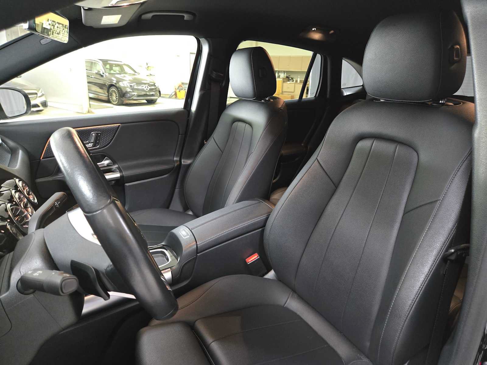 Used 2025 Mercedes-Benz GLA 250 image 22