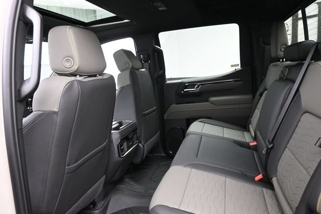 New 2026 Chevrolet Silverado 1500 ZR2 AWD/4WD image 9
