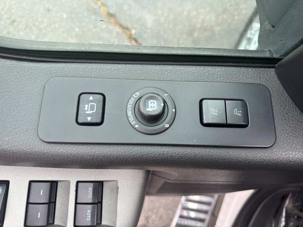 Used 2015 Ford F250 Lariat w/ Lariat Ultimate Package AWD/4WD image 19