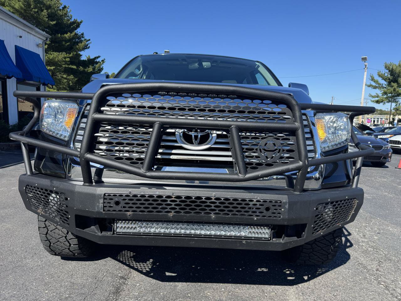 Used 2014 Toyota Tundra Limited w/ Limited Premium Package AWD/4WD image 2
