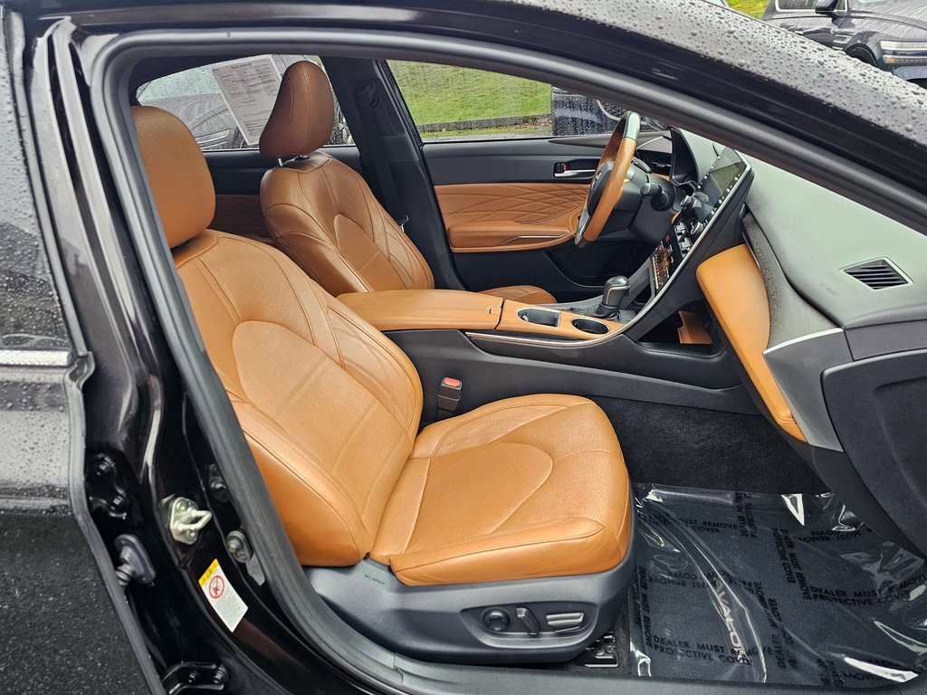 Used 2019 Toyota Avalon Limited w/ Preferred Accessory Package image 29