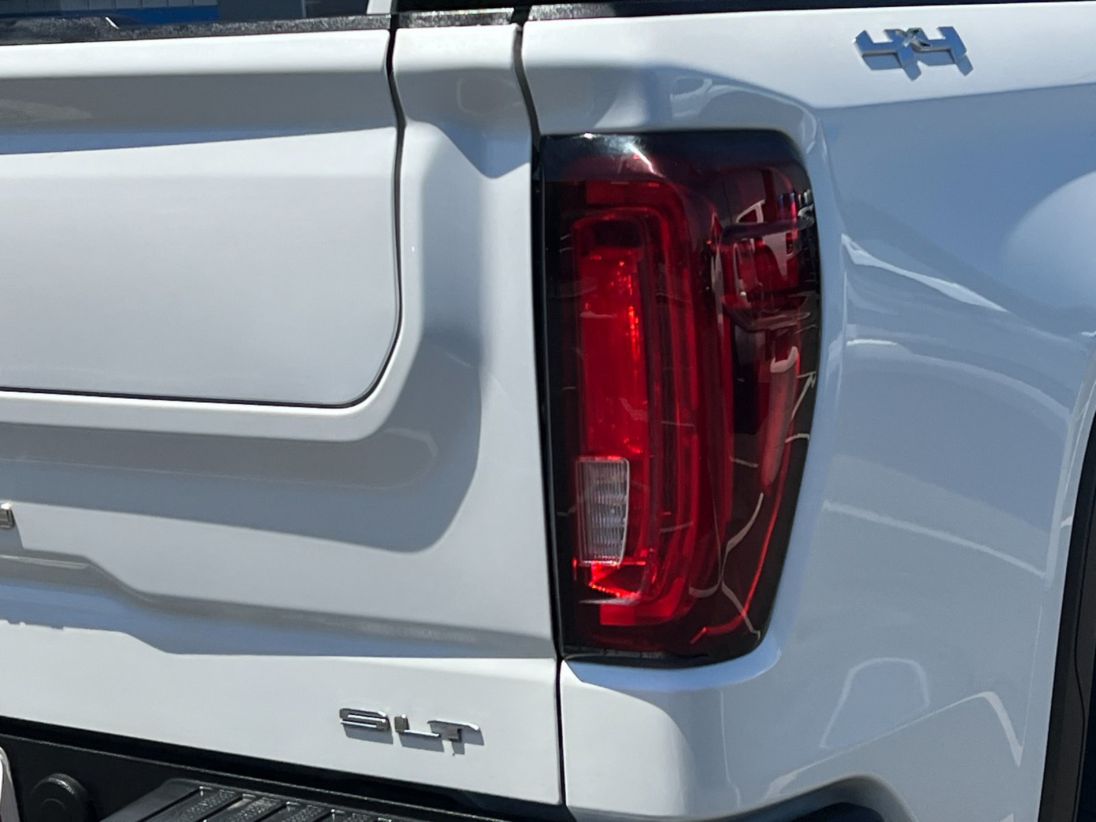 Used 2020 GMC Sierra 1500 SLT AWD/4WD image 26